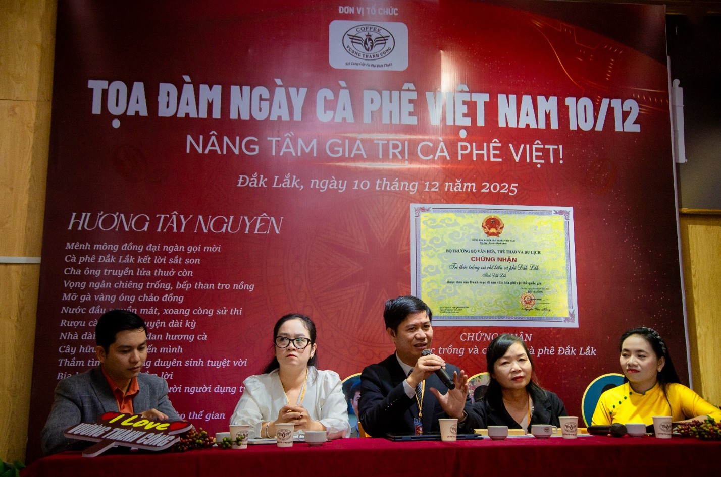 tọa đàm cùng giám đốc